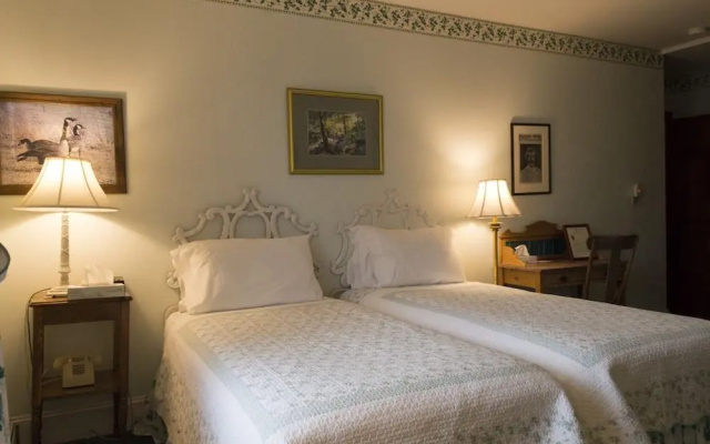 The Washington Irving Inn