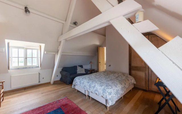 Premium Farmhouse in Nieuwmunster With Pool