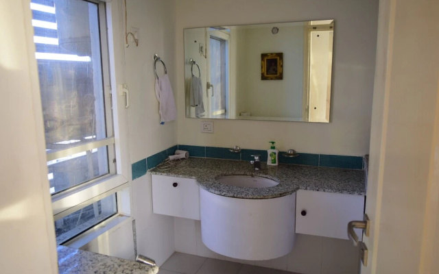 Spacious Condo Apartment in Greater Noida