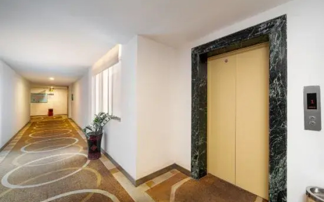 Nanning Shenxianju Hotel (Jiangnan Passenger Transport Terminal)