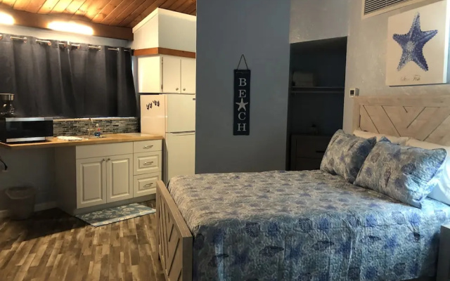 Kon Tiki Inn
