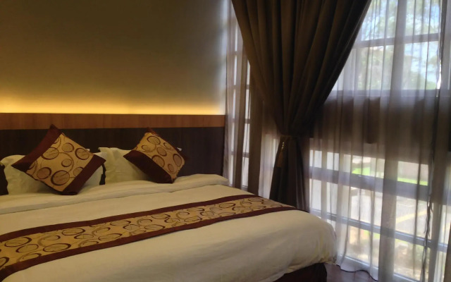 Lot 10 Boutique Hotel