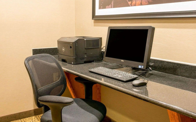 Comfort Suites Benton Harbor - St. Joseph