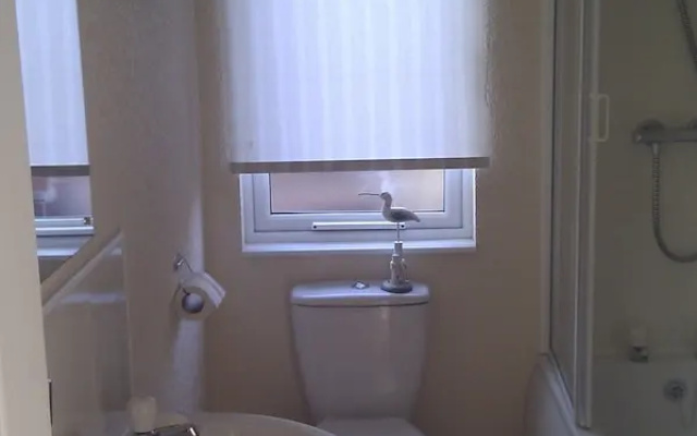 37 Rosewater Park
