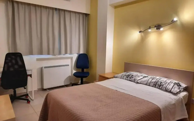 Apartment Sleeps 6 With Ensuite