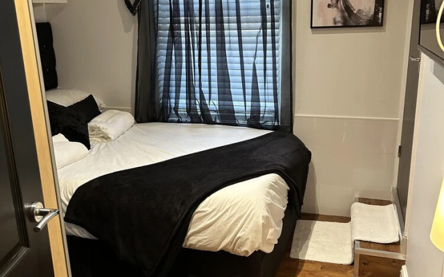 Inviting 1-bed Unit in Watford