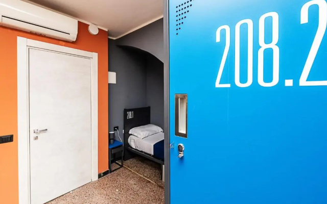 Marathon Hostel