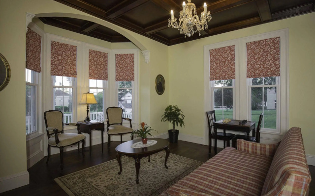 Homestead Inn