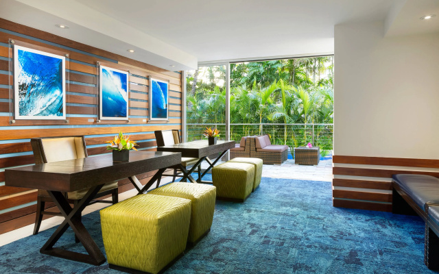 Courtyard by Marriott Waikiki Beach