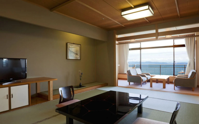Hotel New Awaji