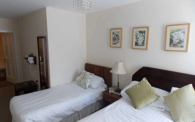 The Alyth Hotel