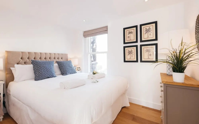Lillie Road Residence IV