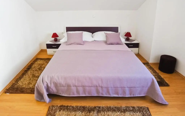Apartmani ROKO
