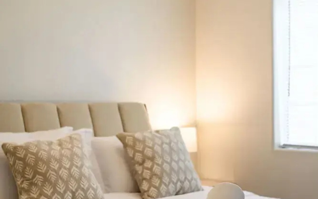 Near USC Dtla Spacious Private Bedroom 1