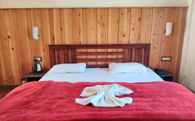 Hotel Burans And Restaurant