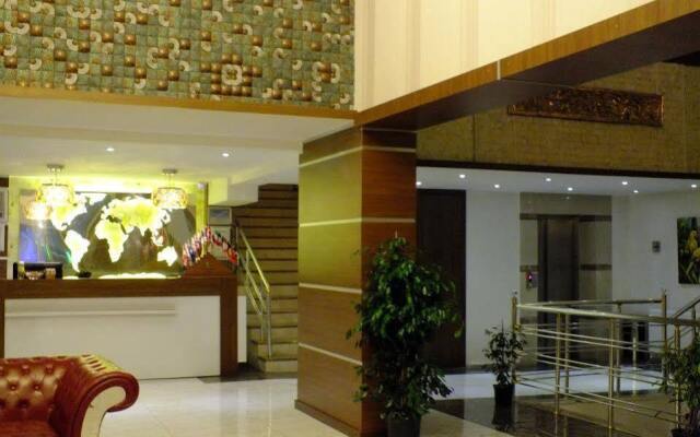 Royal Berk Hotel Турция, Ван - отзывы, цены и фото номеров - забронировать отель Royal Berk Hotel онлайн вид на фасад