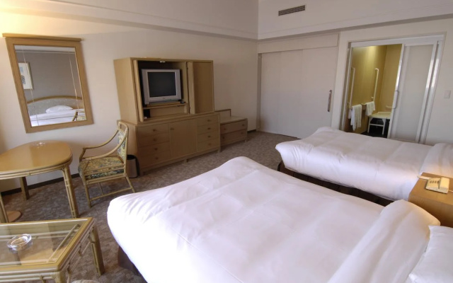 Royal Oak Hotel Spa & Gardens
