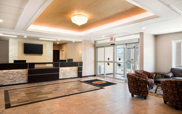Super 8 by Wyndham Regina