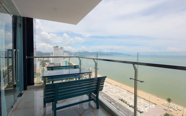 Holi Beach Apartments