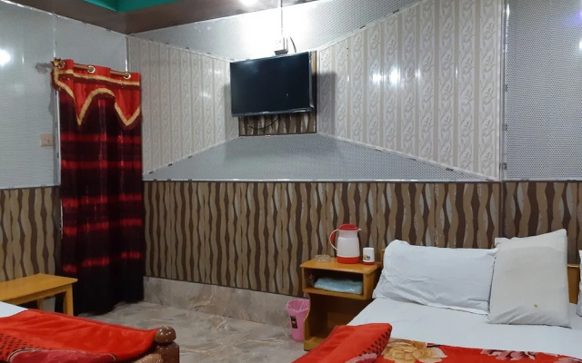Aryan Swat Hotel