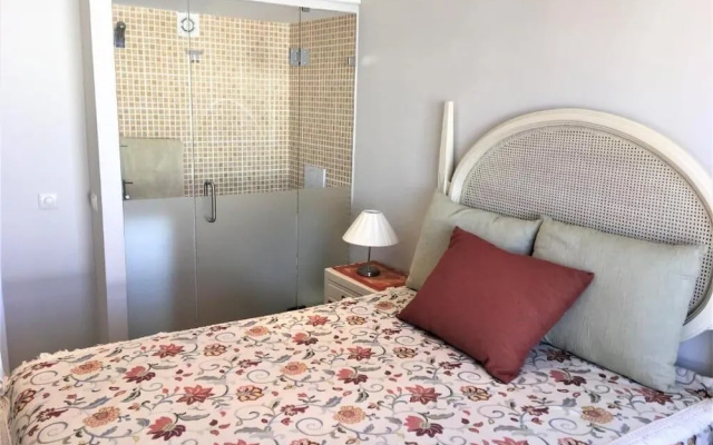 10E Torre Rocha by Casas & Papéis