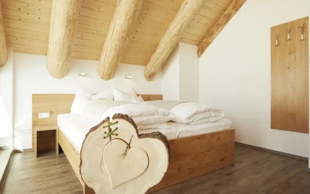 Chalet in Ladis by Ski Slope & Sonnenbahn
