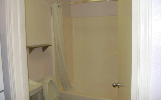 InTown Suites Extended Stay Houston TX - West Oaks