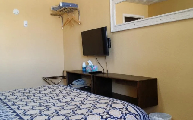 Century II Motel