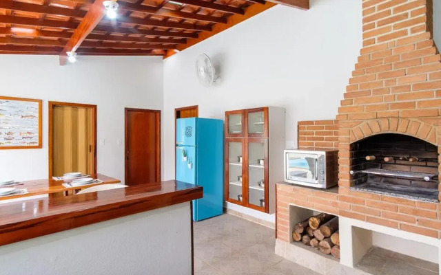 Bh 12: Casa Com Piscina, Perfeita E Bem Localizada!!!