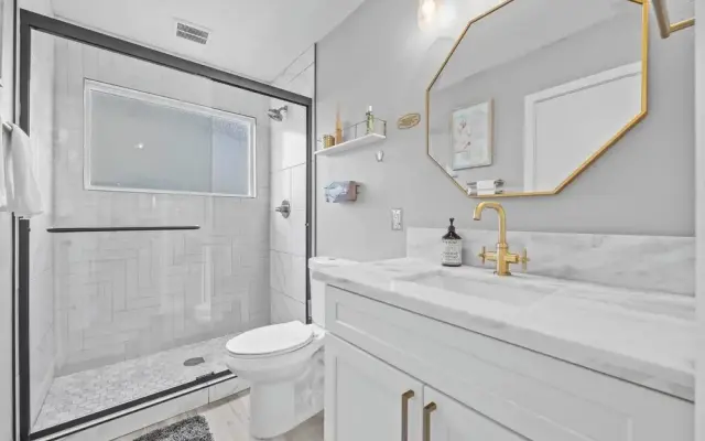 4bdrm 2 Bath Pool Close To Strip & Conventions