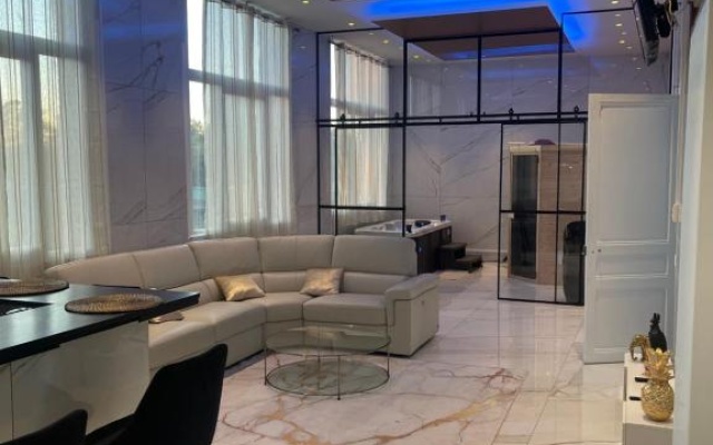 Golden Suite