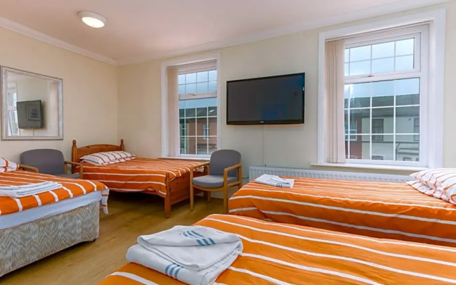 Brecks Hotel