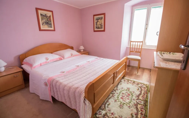 Apartment Stari Grad