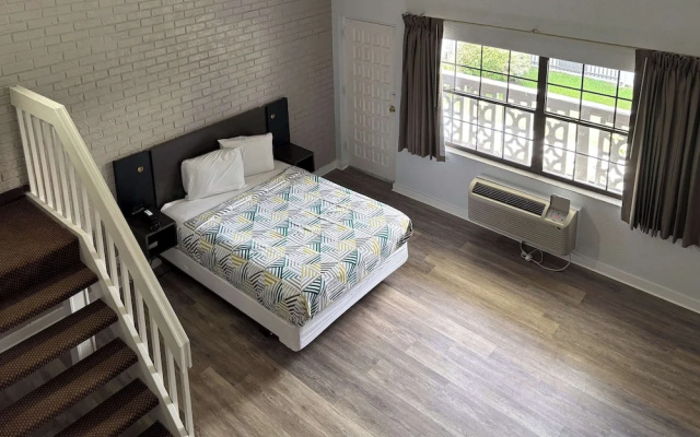 Travelodge Inn & Suites Tallahassee North