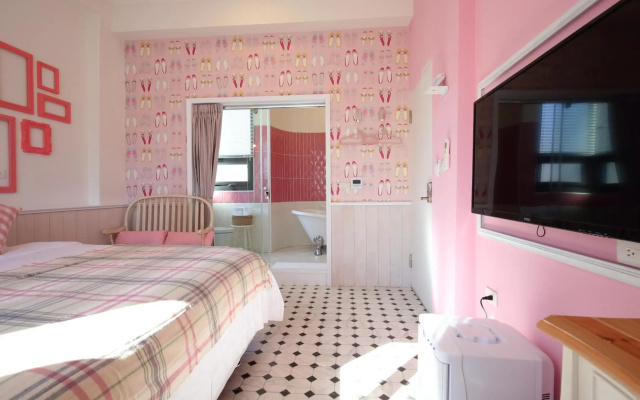 1999 Bed and Breakfast