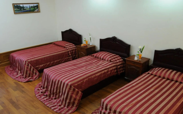 Royal Reward Resort