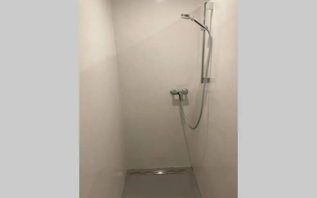 Huge BBQ Garden, Spacious Flat, AC, Free Parking 1