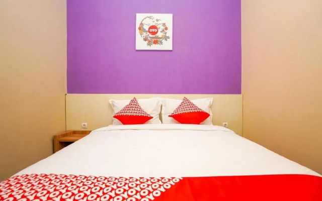Hotel O Surabaya near Surabaya Town Square formerly Kupang Gunung Residence