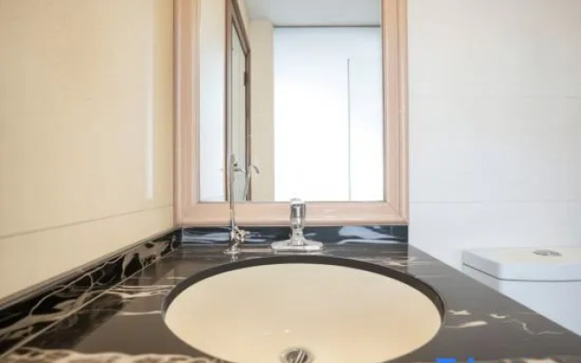 Yinheng Business Hotel