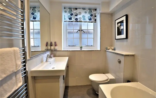 Luxury 2 Bed Chelsea Knightsbridge Horizon
