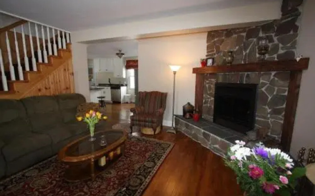 Grand Pine Bed & Breakfast