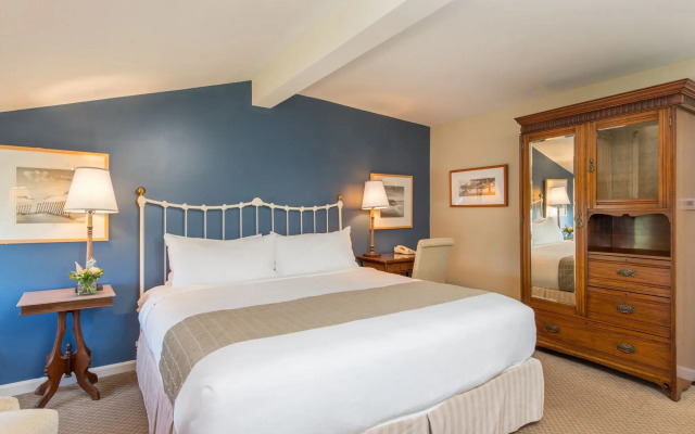 The Beach House Inn