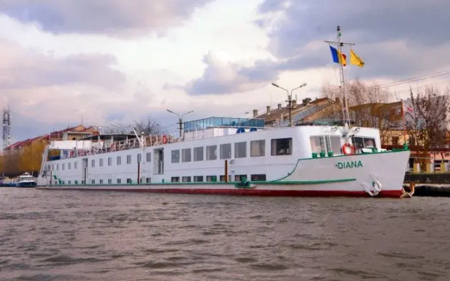 MS Diana-Nava de croaziera pe Dunare