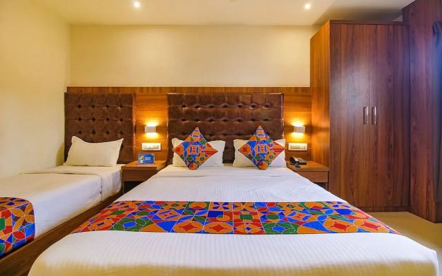 FabHotel Seven Olives