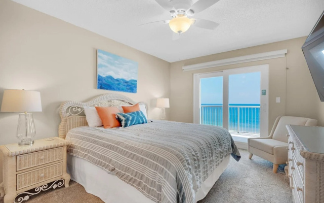 Islander Beach Resort 6012 by RealJoy Vacations