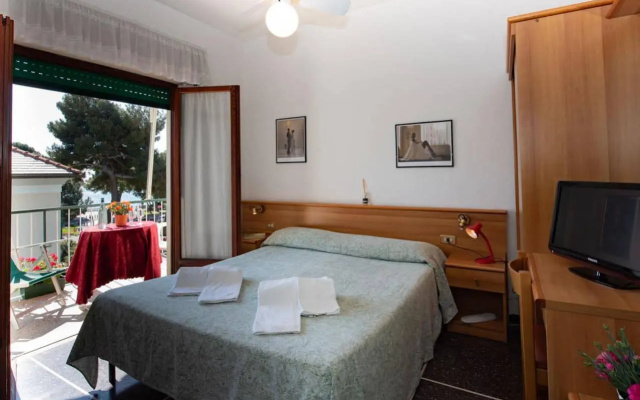 Hotel Tirreno