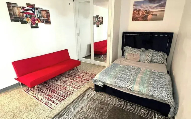 Stylish Remodeled 3BR With Pool,parking Near Airport & Beaches