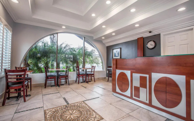 Rodeway Inn Near Legoland