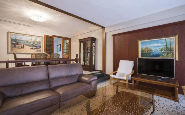 R54 Apartamento Montserrat 11-2