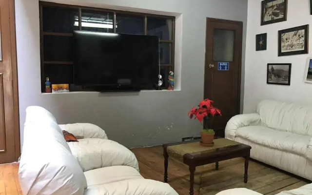Aleidas Hostal